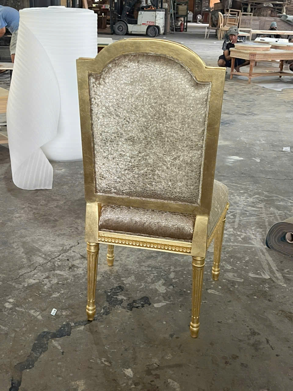 GHẾ ĂN TÂN CỔ ĐIỂN LOUIS XVI DÁT VÀNG BỌC NHUNG